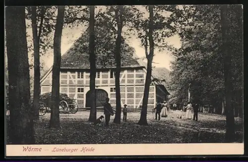 AK Wörme, Familie am Haus