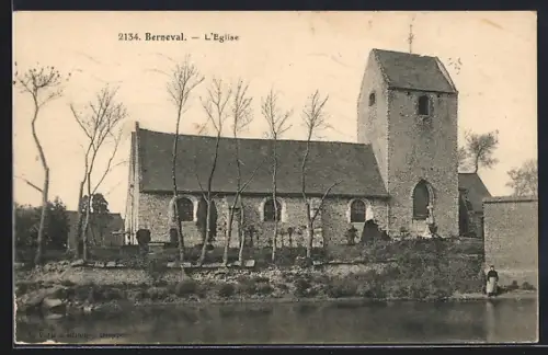 AK Berneval, L`Église et reflet dans l`eau