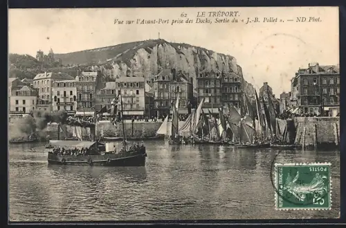 AK Le Tréport, Vue sur l`Avant-Port prise des Docks avec sortie du vapeur J.-B. Pollet