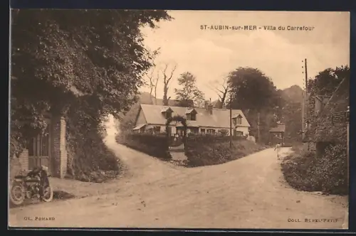 AK St-Aubin-sur-Mer, Villa du Carrefour avec croisement de routes et végétation environnante