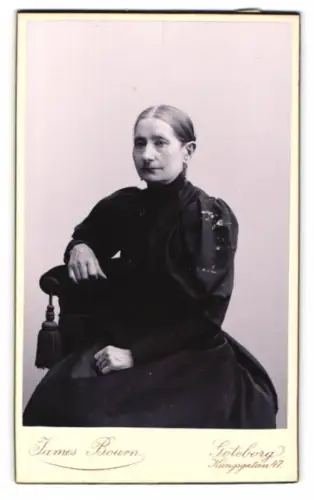 Fotografie James Bourn, Göteborg, Kungsgatan 47, Porträt einer Dame