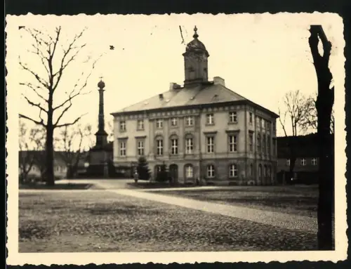 Fotografie unbekannter Fotograf, Ansicht Templin, Blick nach dem Rathaus