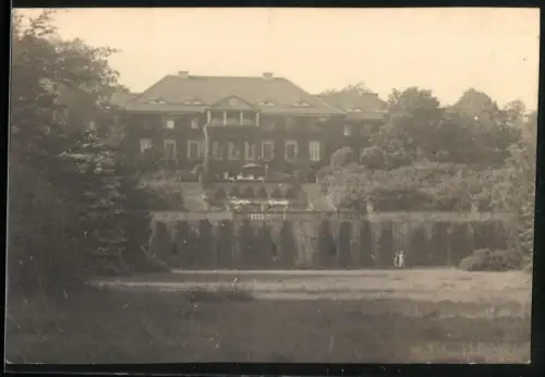 Fotografie Ansicht Helmsdorf / Bez. Halle, Blick nach dem Schloss Henriette-Helmsdorf