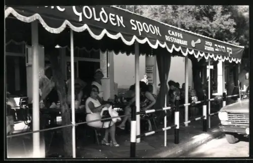 Fotografie Ansicht Netanja, Restaurant the Golden Spoon im Ort