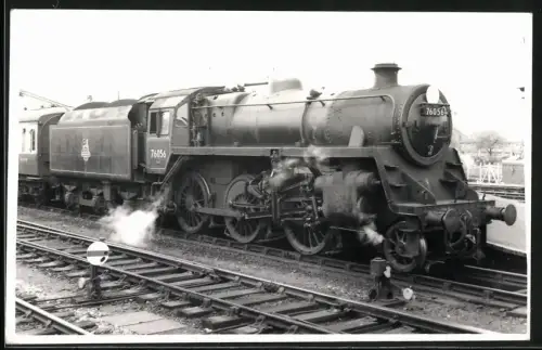 Fotografie britische Eisenbahn, Standard Class 4 2-6-0 76056
