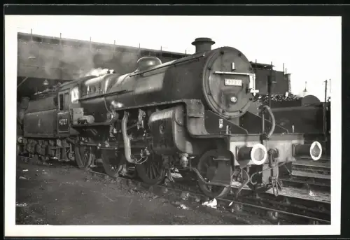 Fotografie britische Eisenbahn, Horwich Crab 2-6-0 Nr. 42727