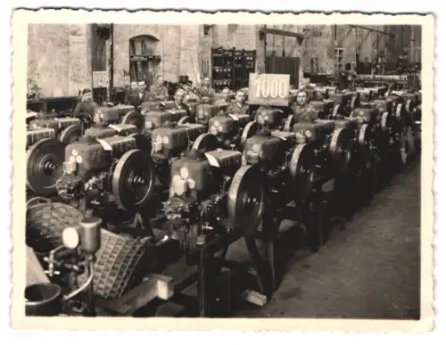 Fotografie Maschinenfabrik, Motorwerkstatt