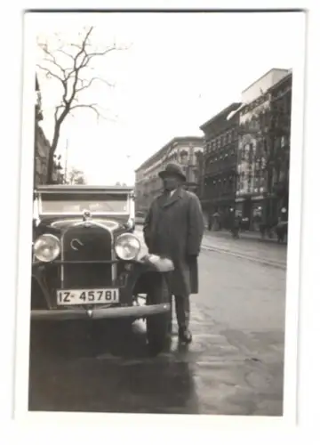 Fotografie Auto Opel mit Kennzeichen: IZ-45781