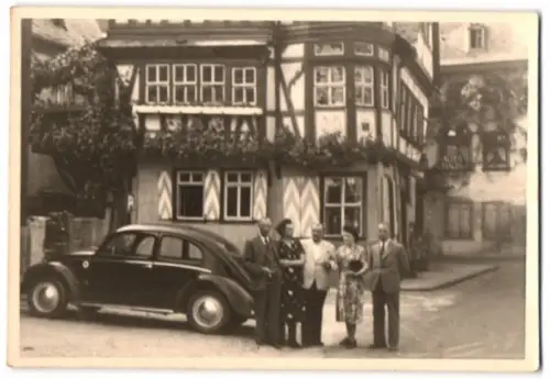 Fotografie Ansicht Bacharach, VW-Käfer am Hotel Altes Haus