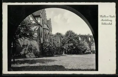 AK Halle a /Saale, Moritzburg, Schlosshof