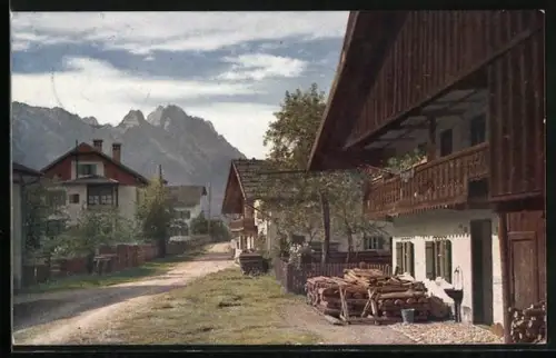 AK Garmisch, Blick auf den Waxenstein, Bauernhäuser, Alpenpanorama