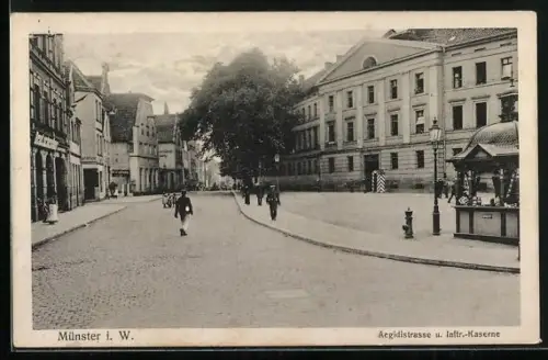 AK Münster i. W., Aegidistrasse mit Geschäften und Infanterie-Kaserne