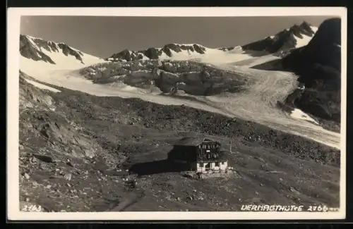 AK Vernagthütte, Berghütte vor Gebirgspanorama