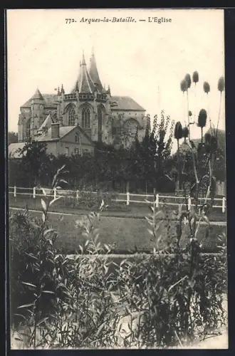 AK Arques-la-Bataille, L`Église et vue du jardin fleuri