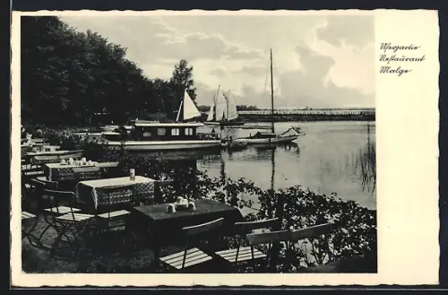 AK Brandenburg / Havel, Restaurant Malge mit Gartenlokal, Segelboote