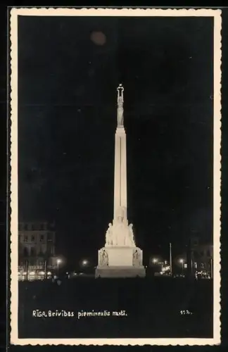 AK Riga, Brivibas piemineklis nakti
