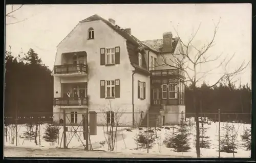 Foto-AK Lehnitz, Wohnhaus im Schnee