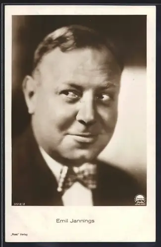 AK Schauspieler Emil Jannings, Portrait im Anzug mit Fliege