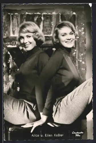 AK Schauspielerinnen, Alice und Ellen Kessler im Film Der Graf von Luxemburg