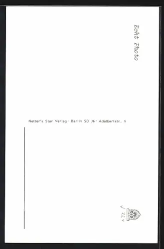 AK Schauspielerin Margot Trooger in dramatischem Licht