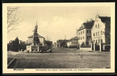AK München-Moosach, Martinsplatz mit oberer Pelkovenstrasse und Kriegerdenkmal