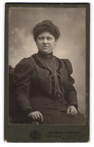 Fotografie Heinrich Umbreit, Darmstadt, Soderstrasse 8, Porträt einer Dame
