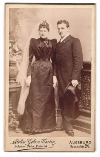 Fotografie Atelier Gebr. Martin, Augsburg, Bahnhofstr. 24, Hochzeitspaar in eleganter Kleidung