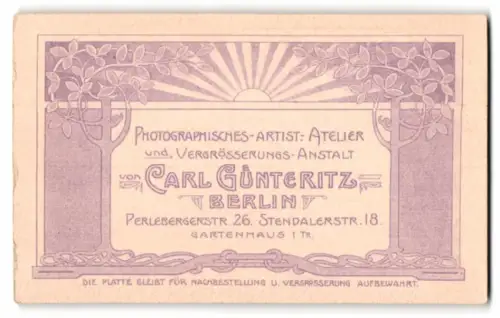 Fotografie Carl Günteritz, Berlin, Perlebergerstr. 26, aufgehende Sonne bestrahlt Namen und Anschrift des Atelier
