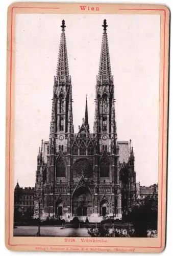Fotografie Römmler & Jonas, Dresden, Ansicht Wien, prächtige Votivkirche mit zwei imposanten Türmen
