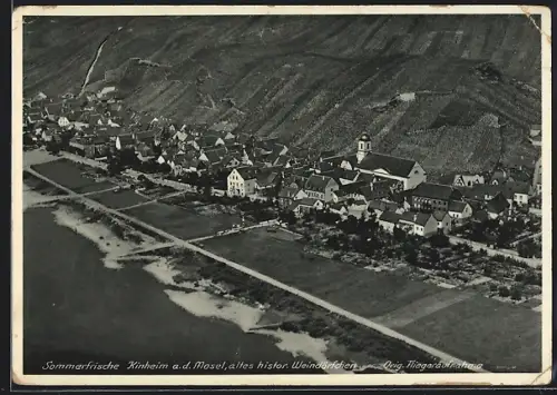 AK Kinheim a.d. Mosel, Altes historisches Weindorf, Fliegeraufnahme