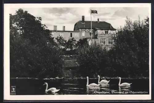 AK Diensdorf am Scharmützelsee, Strandhotel mit  und Schwänen