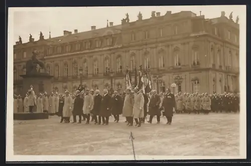 Foto-AK Stuttgart, Veteranen-Appell 1910