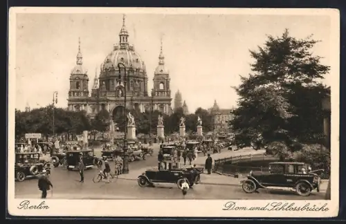 AK Berlin, Blick auf den Dom und die Schlossstrasse