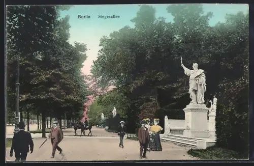 AK Berlin-Tiergarten, Spaziergänger auf der Siegesallee
