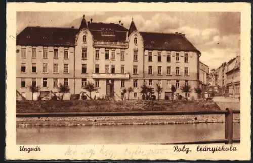 AK Ungvar, Polg. leanyiskola