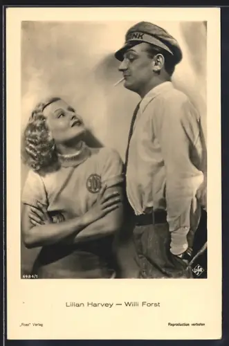 AK Schauspielerin Lilian Harvey schaut zu Schauspieler Willi Forst