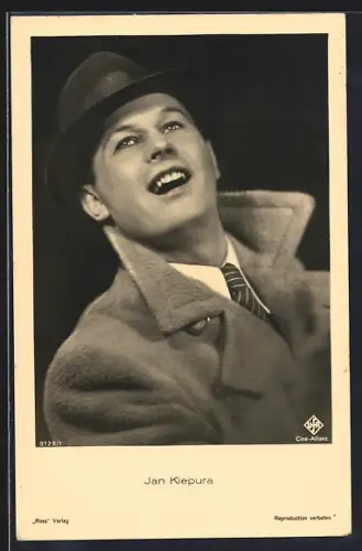 AK Schauspieler Jan Kiepura mit Hut und Mantel