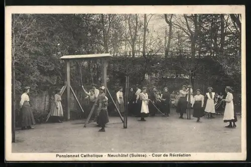 AK Neuchâtel, Pensionnat Catholique, Cour de Récréation