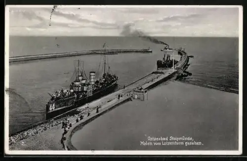 AK Stolpmünde, Ostseebad, Molen vom Lotsturm gesehen, Dampfer