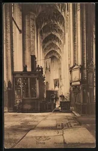 AK Danzig, Marienkirche, Seitenschiff