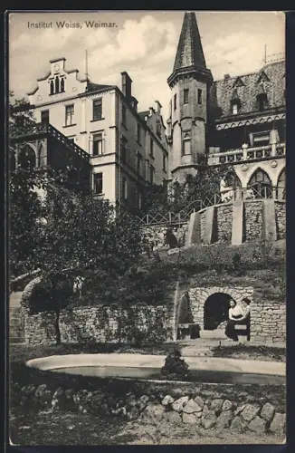 AK Weimar / Thür., Institut Weiss mit Springbrunnen