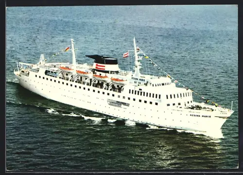 AK Passagierschiff Regina Maris in voller Fahrt