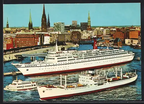 AK Passagierschiff Hamburg und Frachtschiff im Hamburger Hafen