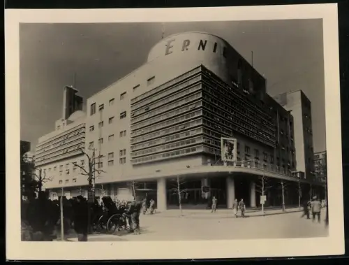 10 Fotografien Ansicht Tokyo, Besatzungsezit, US Army G.H.Q. Ernie Pyle Haus, War Crimes Tribunal, Art Gallary, 1947