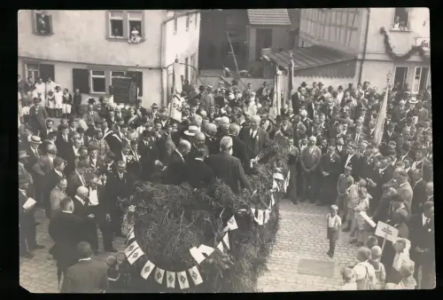 2 Fotografien Ansicht Kelsterbach, festlicher Umzug zum Kreis Liedertag 1927, Festwagen