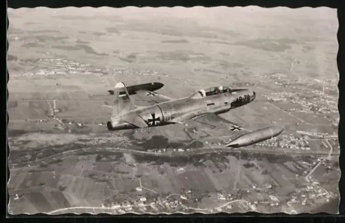 AK Die Bundeswehr, Düsenschulflugzeug T 33 in der Luft