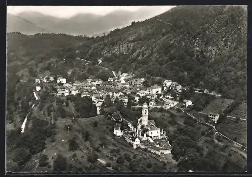 AK Astano, Ortsansicht mit Kirche vom Flugzeug aus gesehen