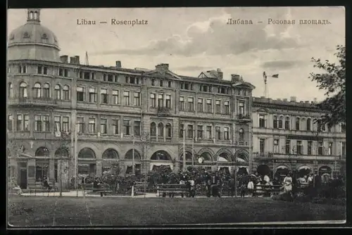 AK Libau, Rosenplatz mit Geschäften