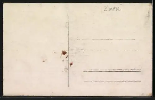 AK Windau, Strassenpartie mit Kirche