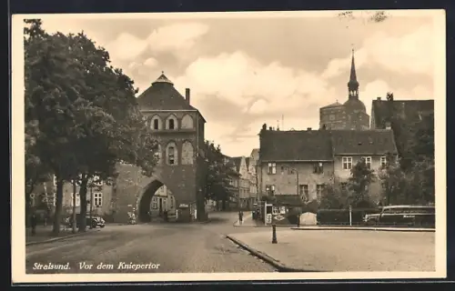 AK Stralsund, Vor dem Kniepertor